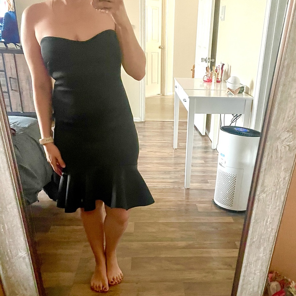 Black fitted dress